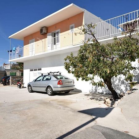 פרימוסטן Apartments Zmika מראה חיצוני תמונה