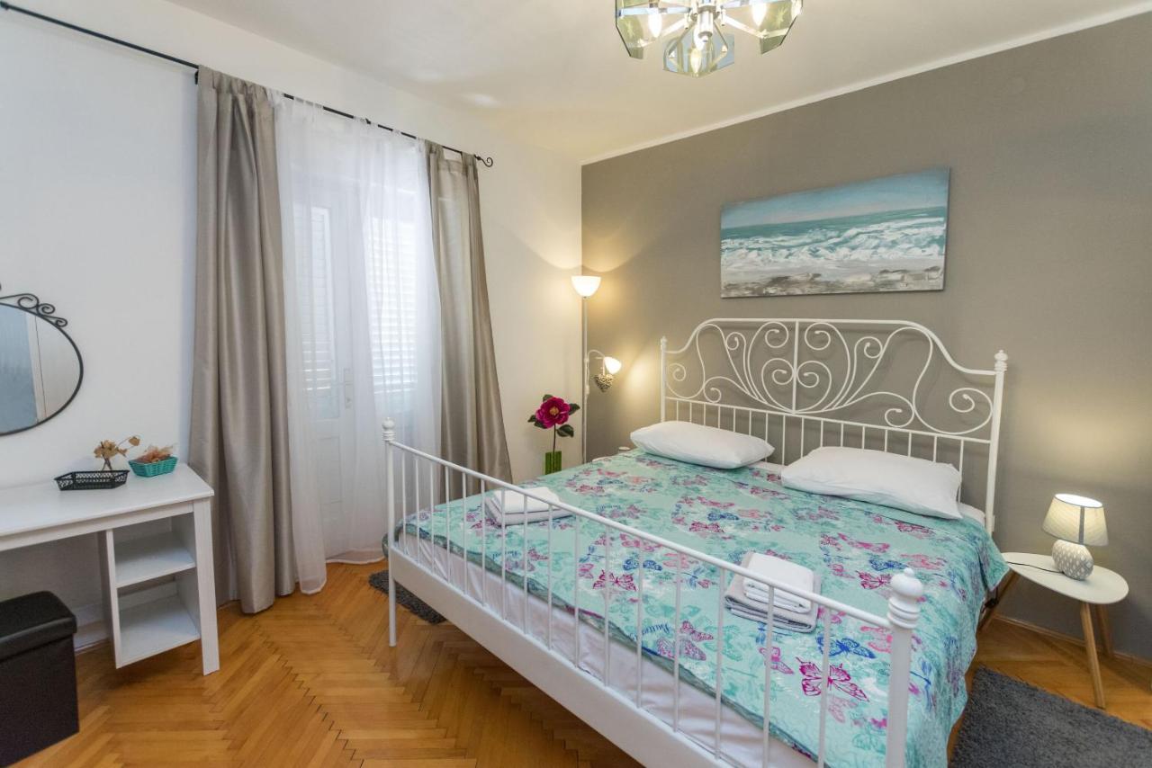 פרימוסטן Apartments Zmika מראה חיצוני תמונה